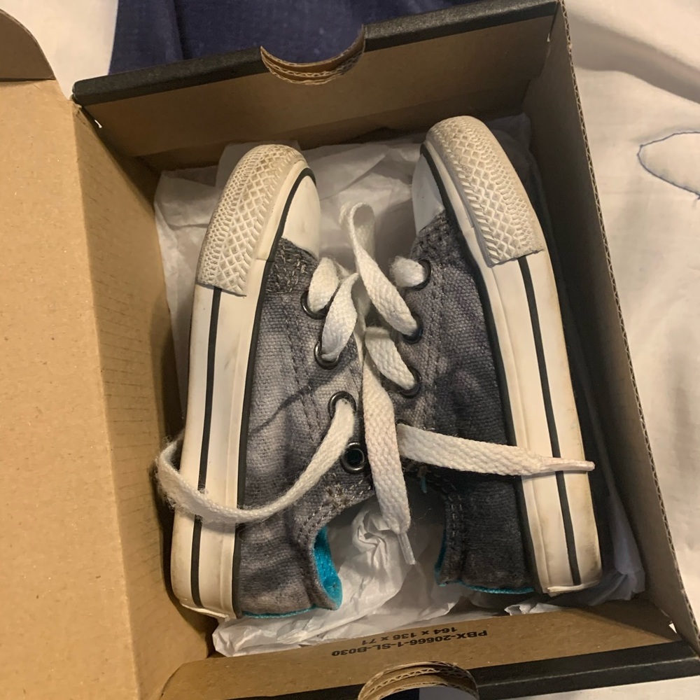 toddler converse low